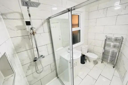 24e6a7fa1c0b1d258ee6d605aa002767374b63f8ca714075e288ef5e6c2890ec 5e70421afc v0 w1280xh0 rDEF.jpg