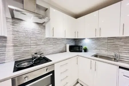 28ce6b7c20c4e755329dd9ba996c39530bf0176bb8071787942c2fc81c622f77 34b39a3200 v0.JPEG w1280xh0 rDEF.jpg