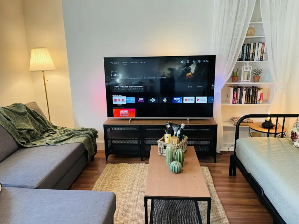 44eb75de01a4dd3437cb26c2f53ee479aefe0294716f60a5113fdb1af549862d 00d1c94b0e v0 w1280xh0 rDEF.jpg