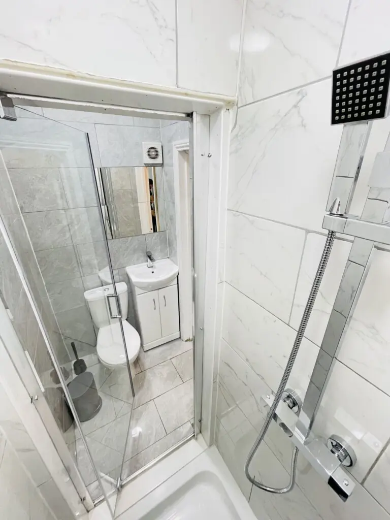 5490f218389fc3a34eddc4fa8b2047728ea5a3691281eb65c0430b8db6e2e273 5e70421afc v0 w1280xh0 rDEF.jpg