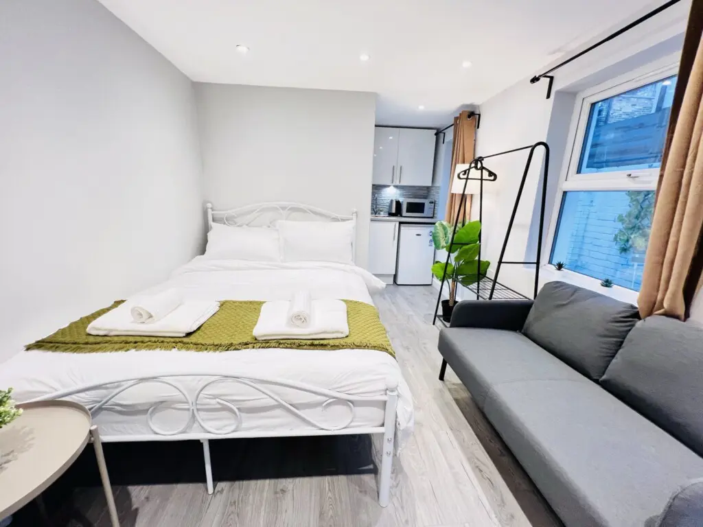 7973fdfc9ae5778983695a46ea12ee333e994c17a73c8a60daece15763701809 34b39a3200 v0.JPEG w1280xh0 rDEF.jpg