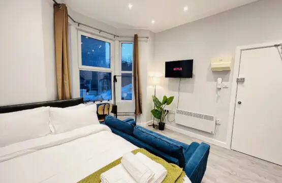 85e91e8d54fba45d17e9f49231d33bb707b7a8834d4a9ba3eb69d2dcf8641188 34b39a3200 v0.JPEG w1280xh0 rDEF.jpg