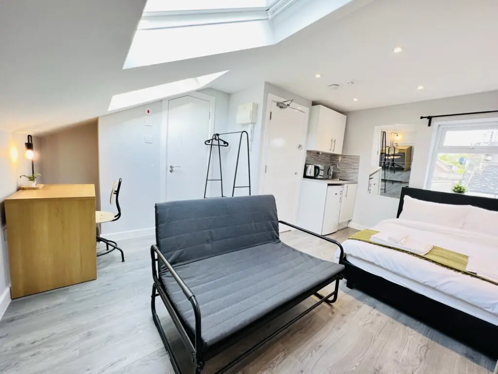 9299a9d8845fa7eaeaf4166fa6c1f9a00dad9637f6972c495c5d2ff301986cb1 34b39a3200 v0.JPEG w1280xh0 rDEF.jpg