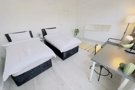 98572357af86efab454f6f4f6089acac50af5fb7892449dc2a3efc55ab41ad15 26f09cf7a4 v0.JPEG w1280xh0 rDEF.jpg