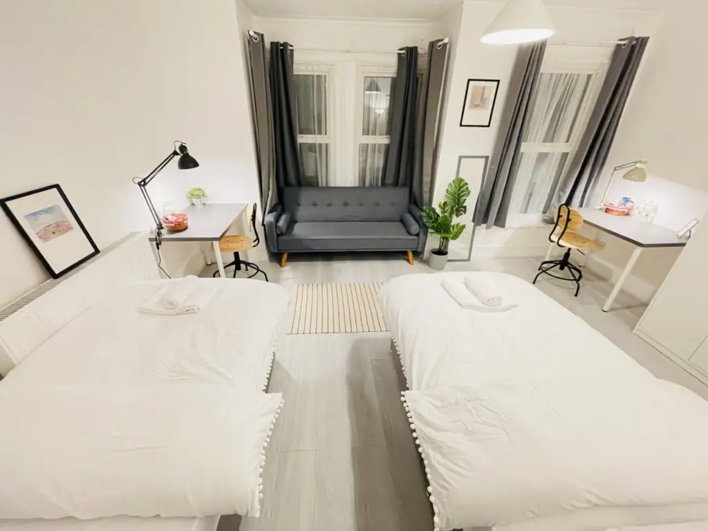 d75c8202fdf5fbd40dc286a6c07669143bc21357bd75e429913467d7c90b6f1b 5e70421afc v0 w1280xh0 rDEF.jpg