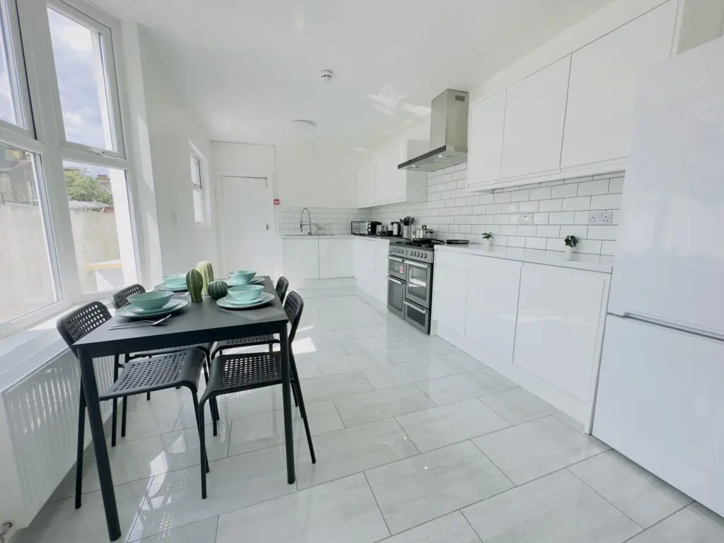 efb5501f9091947524a8e8fd9bab0a48027e3e05d1b5b226e532594aeefb7ed9 26f09cf7a4 v0.JPEG w1280xh0 rDEF.jpg