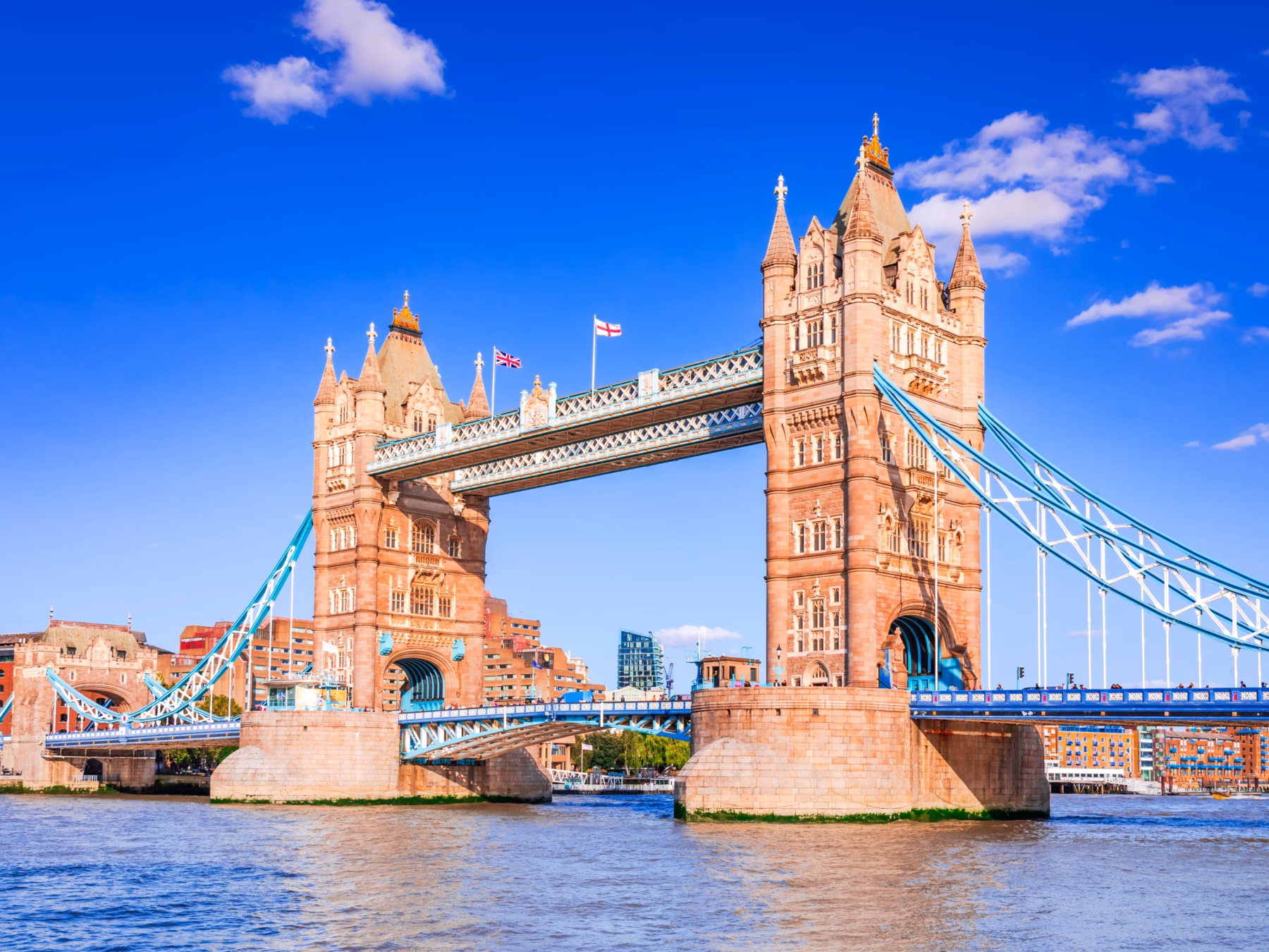 tower bridge non editorial lkjzih